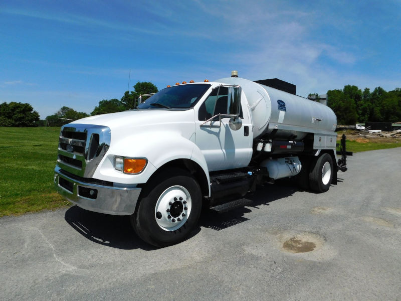 Etnyre Centennial II Asphalt Distributor