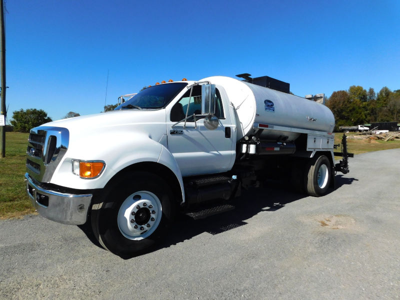 Etnyre Centennial II Asphalt Distributor