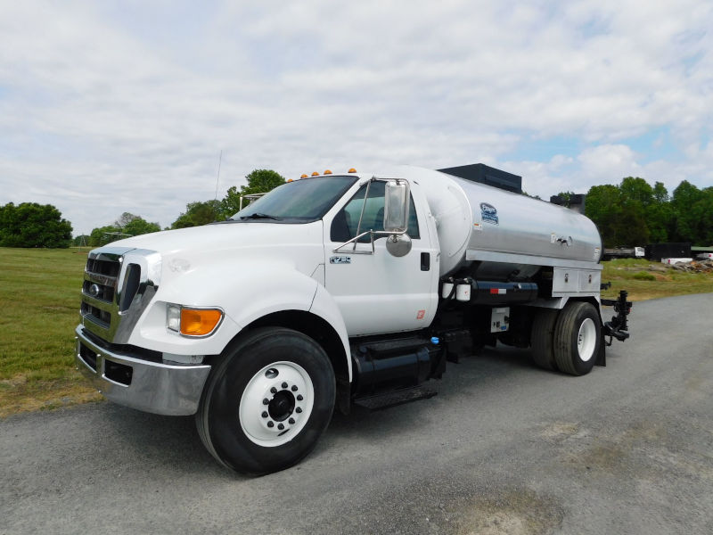 Etnyre Centennial II Asphalt Distributor
