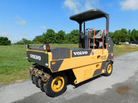 Volvo PT125C Pneumatic Roller